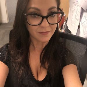 Meet your Posher, Ashley